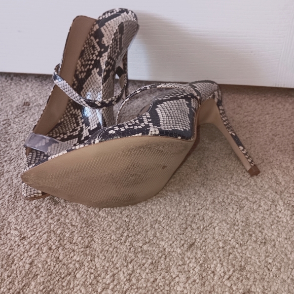 Open toe Pump - Picture 6 of 6